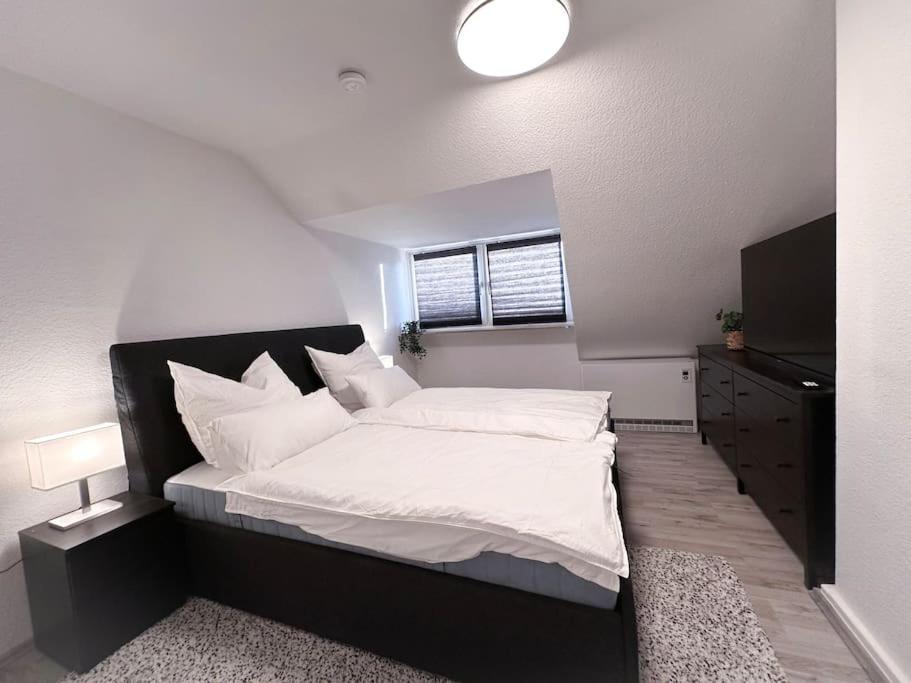 Zentrale Fuer 4 Mit Bett Und Schlafcouch *